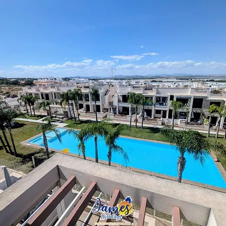 Sunny 2 Bed Retreat With Pool View Lb86 Apartamento *